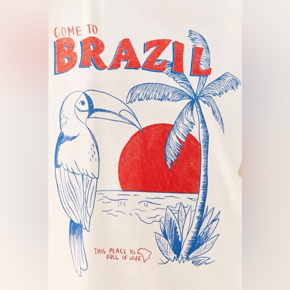 Farm Rio Welcome To Brazil Short Sleeve Graphic Tee NWT White Red Parrot Love - Picture 3 of 4